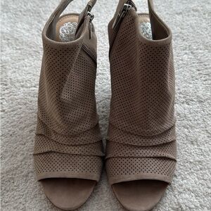 NEW Vince Camuto Tan Peep-Toe Ankle Booties